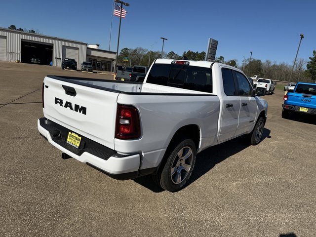 2026 RAM Ram 1500 RAM 1500 EXPRESS QUAD CAB 4X2 6'4' BOX