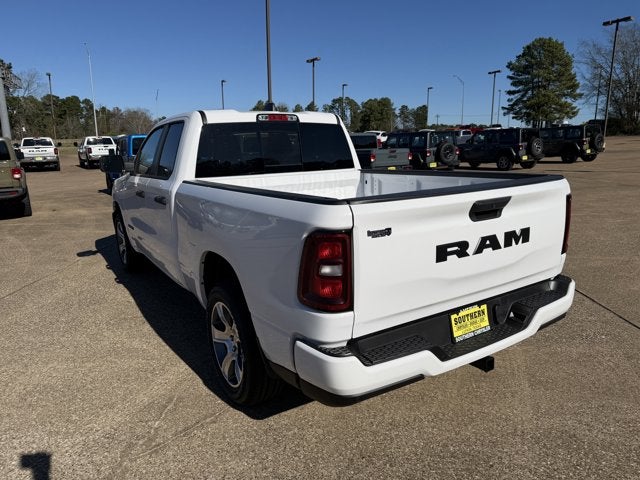 2026 RAM Ram 1500 RAM 1500 EXPRESS QUAD CAB 4X2 6'4' BOX