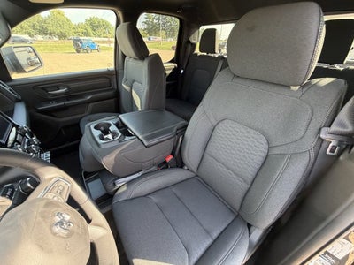 2027 RAM Ram 1500 RAM 1500 EXPRESS QUAD CAB 4X2 6'4' BOX