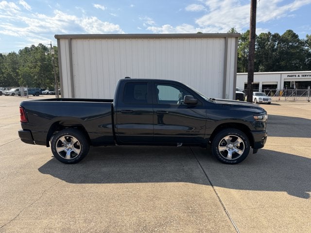 2027 RAM Ram 1500 RAM 1500 EXPRESS QUAD CAB 4X2 6'4' BOX