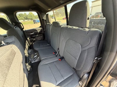 2027 RAM Ram 1500 RAM 1500 EXPRESS QUAD CAB 4X2 6'4' BOX