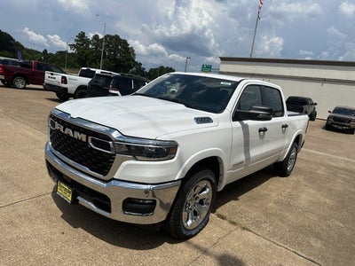 2026 RAM Ram 1500 RAM 1500 LONE STAR CREW CAB 4X4 5'7' BOX