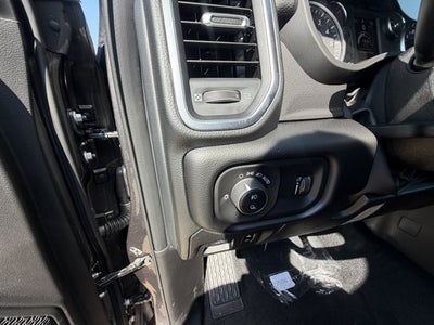 2027 RAM Ram 1500 RAM 1500 LONE STAR CREW CAB 4X4 5'7' BOX