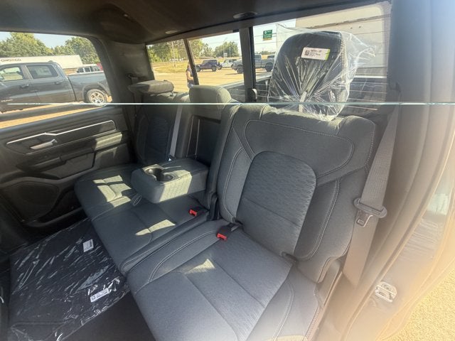 2027 RAM Ram 1500 RAM 1500 LONE STAR CREW CAB 4X4 5'7' BOX