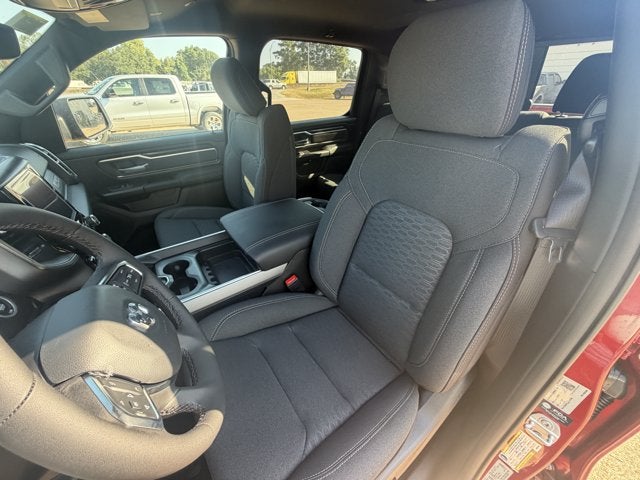 2027 RAM Ram 1500 RAM 1500 LONE STAR CREW CAB 4X4 5'7' BOX