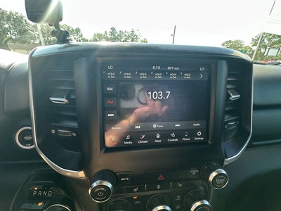 2021 RAM 1500 Big Horn Crew Cab 4x4 5'7' Box