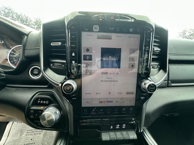 2025 RAM 1500 Laramie Crew Cab 4x4 5'7' Box