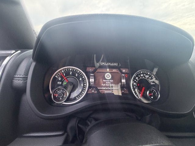 2024 RAM 1500 Laramie Crew Cab 4x4 5'7' Box