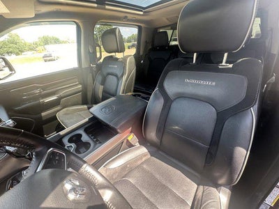 2021 RAM 1500 Laramie Crew Cab 4x4 5'7' Box