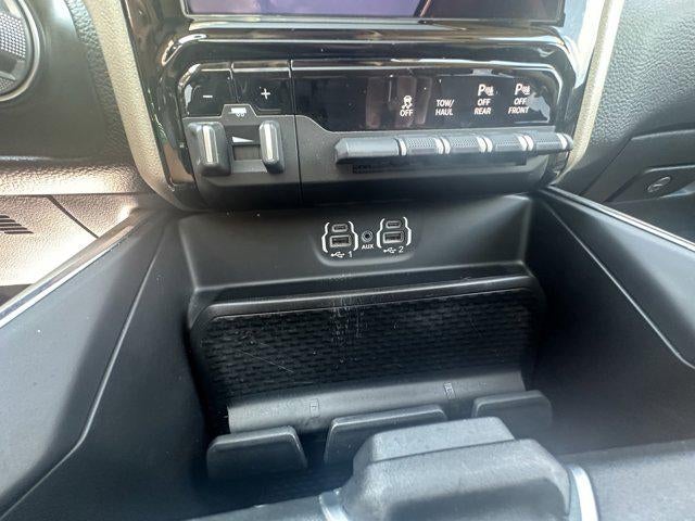 2021 RAM 1500 Laramie Crew Cab 4x4 5'7' Box