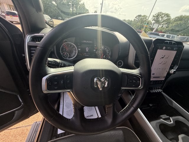 2023 RAM 1500 Laramie Crew Cab 4x4 5'7' Box