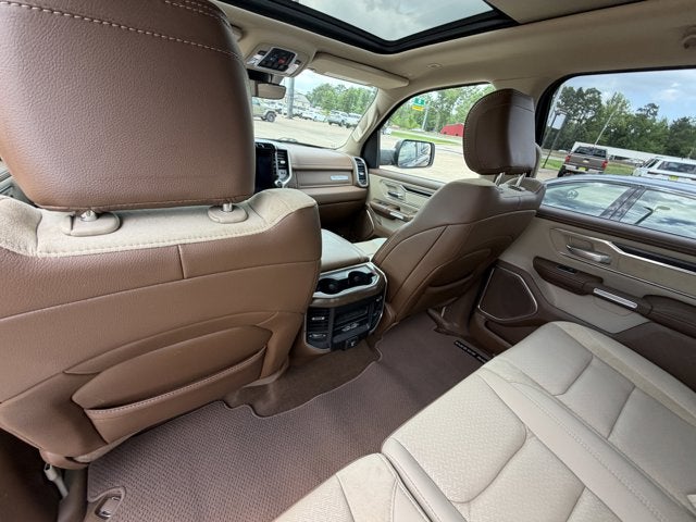 2021 RAM 1500 Laramie Crew Cab 4x4 5'7' Box