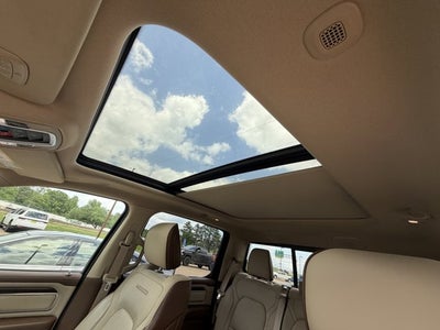 2021 RAM 1500 Laramie Crew Cab 4x4 5'7' Box