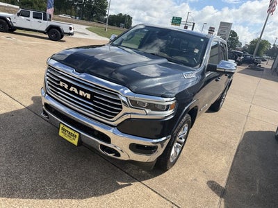 2020 RAM 1500 Laramie Longhorn Crew Cab 4x4 5'7' Box