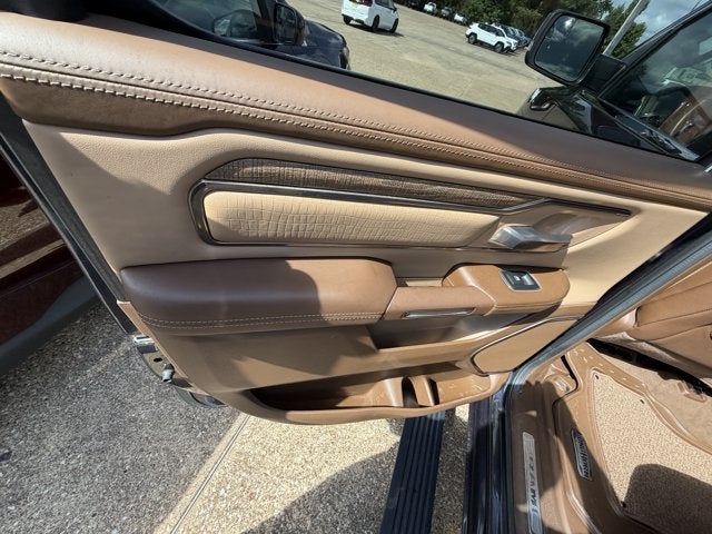 2020 RAM 1500 Laramie Longhorn Crew Cab 4x4 5'7' Box