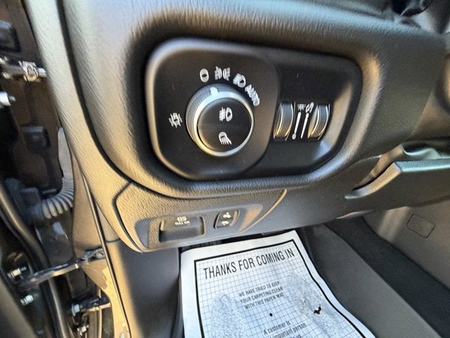 2025 RAM 1500 Lone Star Crew Cab 4x4 6'4' Box