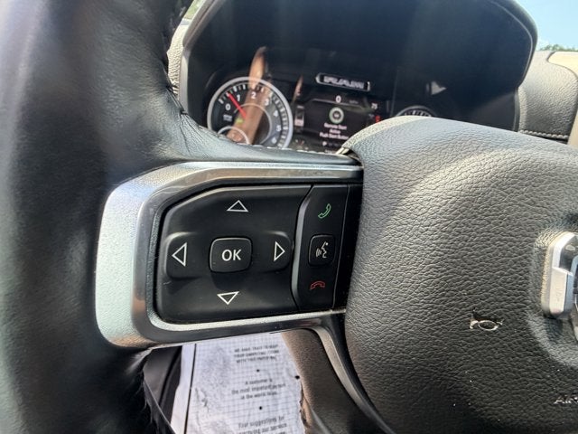 2022 RAM 1500 Laramie Crew Cab 4x4 6'4' Box