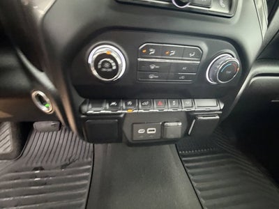 2023 Chevrolet Silverado 1500 2WD Crew Cab Short Bed Custom