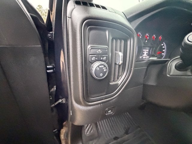 2023 Chevrolet Silverado 1500 2WD Crew Cab Short Bed Custom