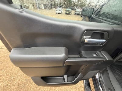 2023 Chevrolet Silverado 1500 2WD Crew Cab Short Bed Custom