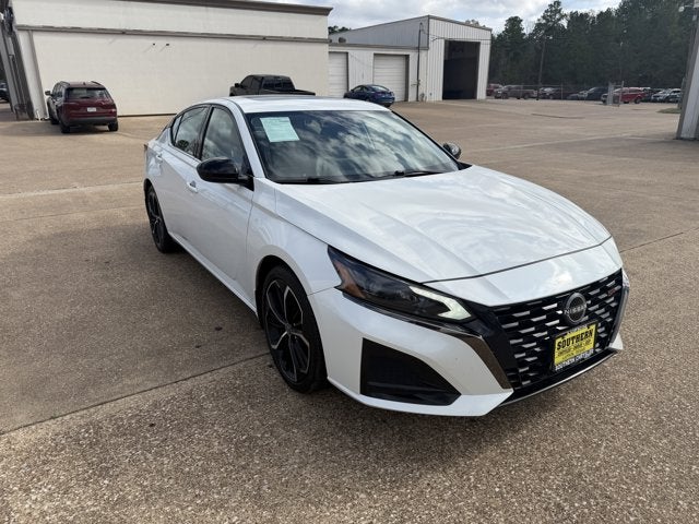 2024 Nissan Altima SR FWD