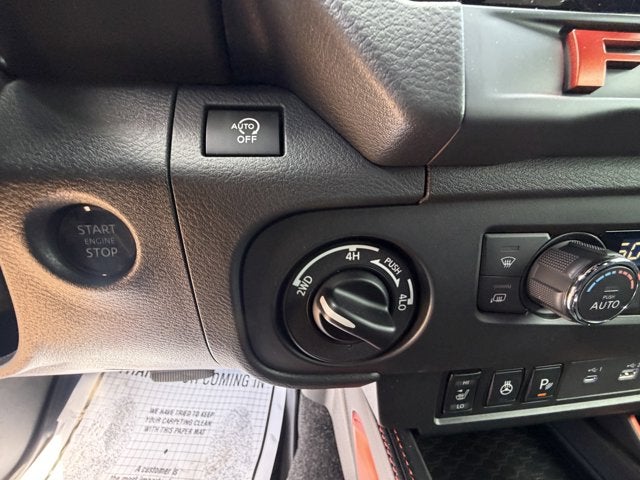 2026 Nissan Frontier Crew Cab PRO-4X 4x4