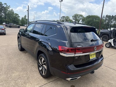 2025 Volkswagen Atlas 2.0T SE w/Technology