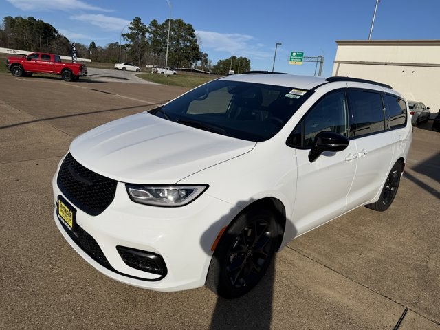 2026 Chrysler Pacifica PACIFICA SELECT