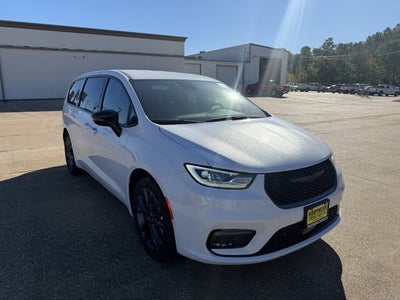 2026 Chrysler Pacifica PACIFICA SELECT