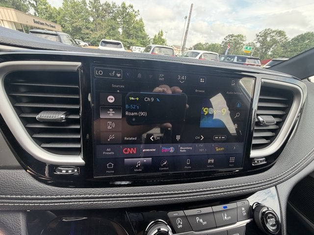 2027 Chrysler Pacifica PACIFICA SELECT