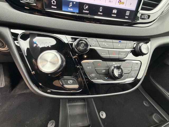 2026 Chrysler Voyager VOYAGER LX