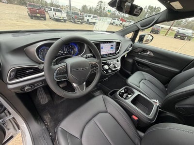 2026 Chrysler Voyager VOYAGER LX