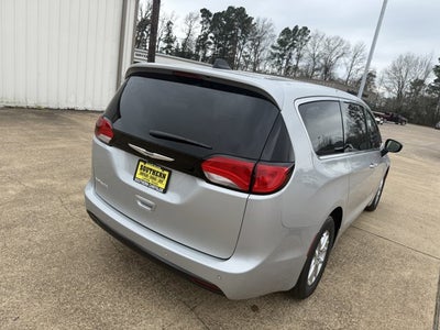 2026 Chrysler Voyager VOYAGER LX