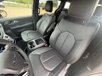 2026 Chrysler Voyager VOYAGER LX