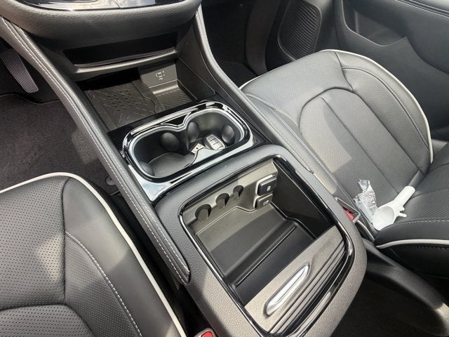 2027 Chrysler Pacifica PACIFICA LIMITED