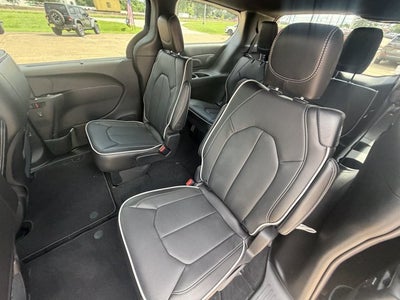 2027 Chrysler Pacifica PACIFICA LIMITED