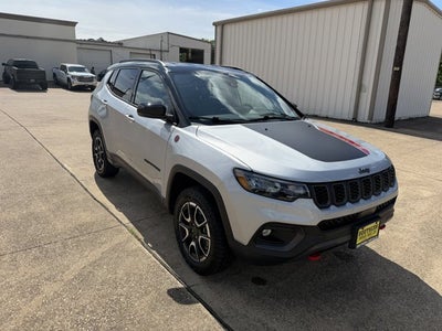 2025 Jeep Compass Trailhawk 4x4