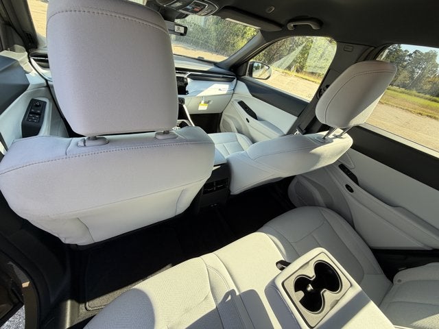 2027 Jeep Cherokee CHEROKEE LAREDO 4X4