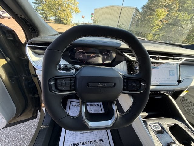 2027 Jeep Cherokee CHEROKEE LAREDO 4X4