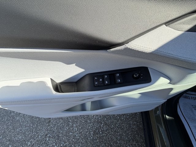 2027 Jeep Cherokee CHEROKEE LAREDO 4X4