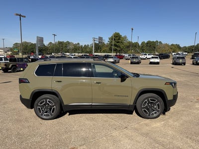 2027 Jeep Cherokee CHEROKEE LAREDO 4X4