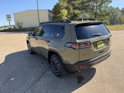 2027 Jeep Cherokee CHEROKEE LAREDO 4X4