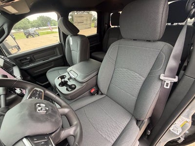 2026 RAM Ram 2500 RAM 2500 BLACK EXPRESS CREW CAB 4X4 6'4' BOX