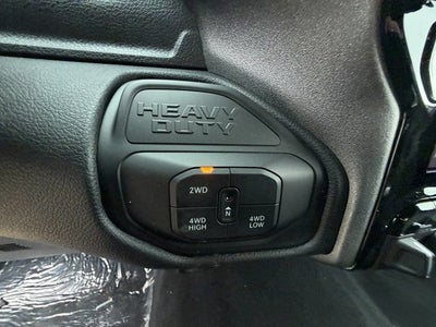 2026 RAM Ram 2500 RAM 2500 BLACK EXPRESS CREW CAB 4X4 6'4' BOX