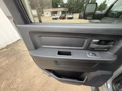 2026 RAM Ram 2500 RAM 2500 BLACK EXPRESS CREW CAB 4X4 6'4' BOX