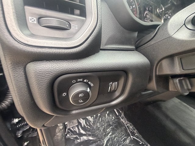 2026 RAM 2500 RAM 2500 TRADESMAN CREW CAB 4X4 6'4' BOX