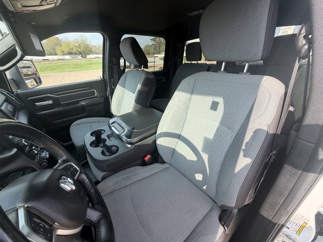 2024 RAM 3500 Big Horn Crew Cab 4x4 8' Box