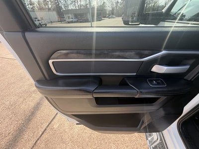 2024 RAM 3500 Big Horn Crew Cab 4x4 8' Box