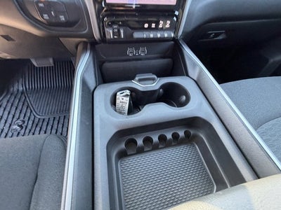 2025 RAM Ram 3500 RAM 3500 LONE STAR CREW CAB 4X4 8' BOX