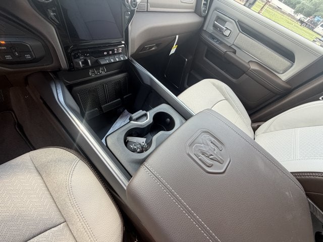 2026 RAM Ram 3500 RAM 3500 LARAMIE CREW CAB 4X4 8' BOX